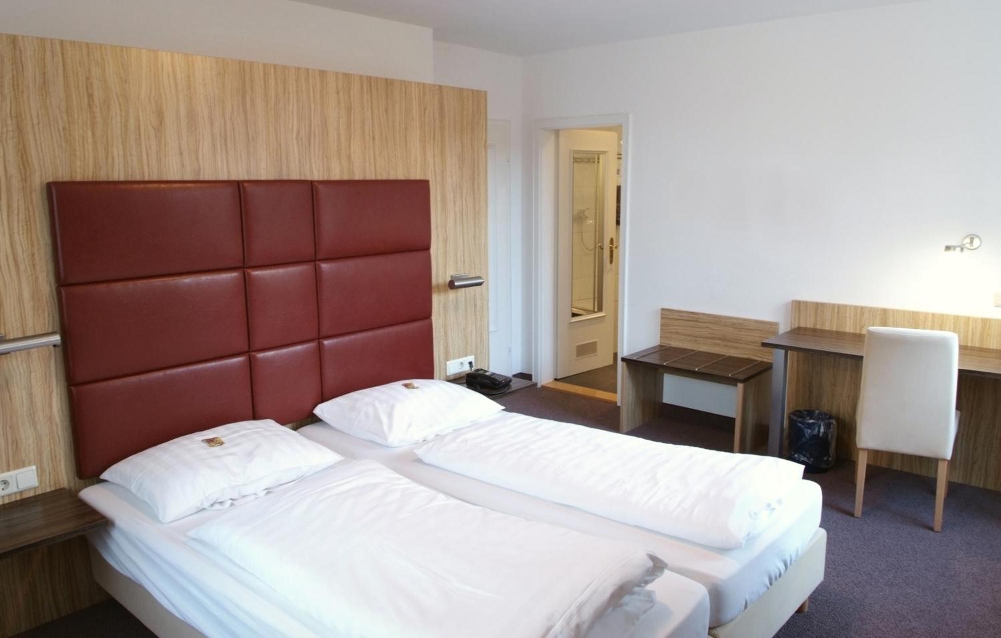 Hotel & Gasthaus Backmulde ไฮเดลเบิร์ก ภายนอก รูปภาพ