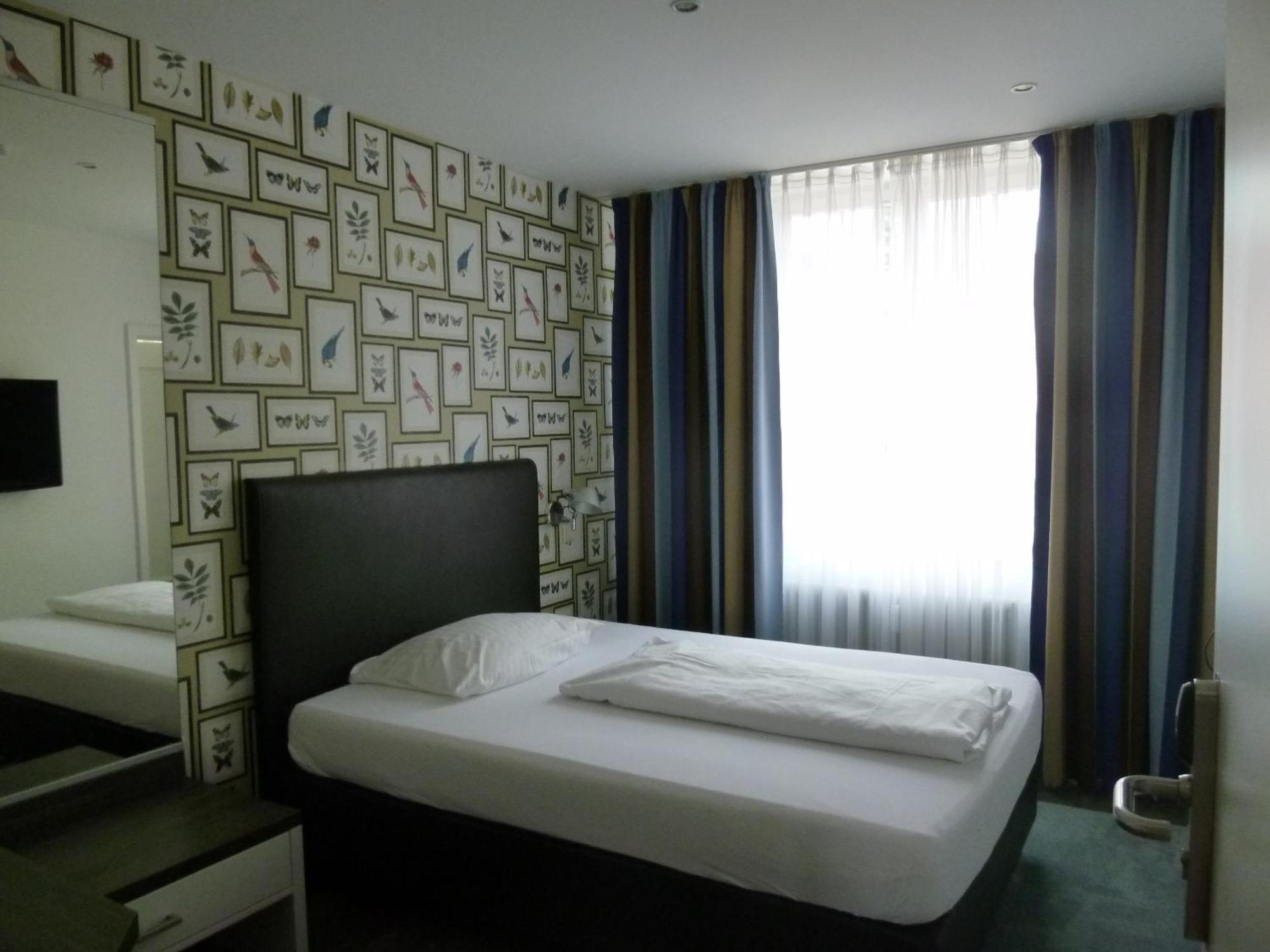 Hotel & Gasthaus Backmulde ไฮเดลเบิร์ก ภายนอก รูปภาพ