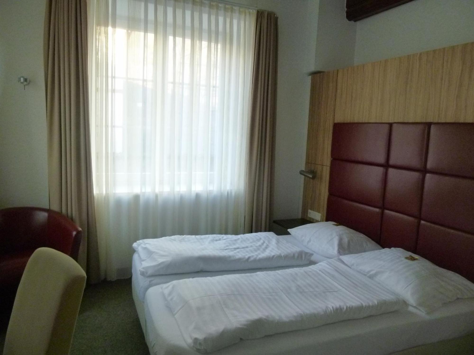 Hotel & Gasthaus Backmulde ไฮเดลเบิร์ก ภายนอก รูปภาพ